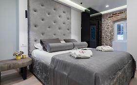 10 Heritage Rooms